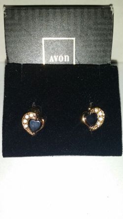 Avon Onyx Heart Clip Earrings