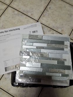 8 sheets of interlocking mosaic wall tile