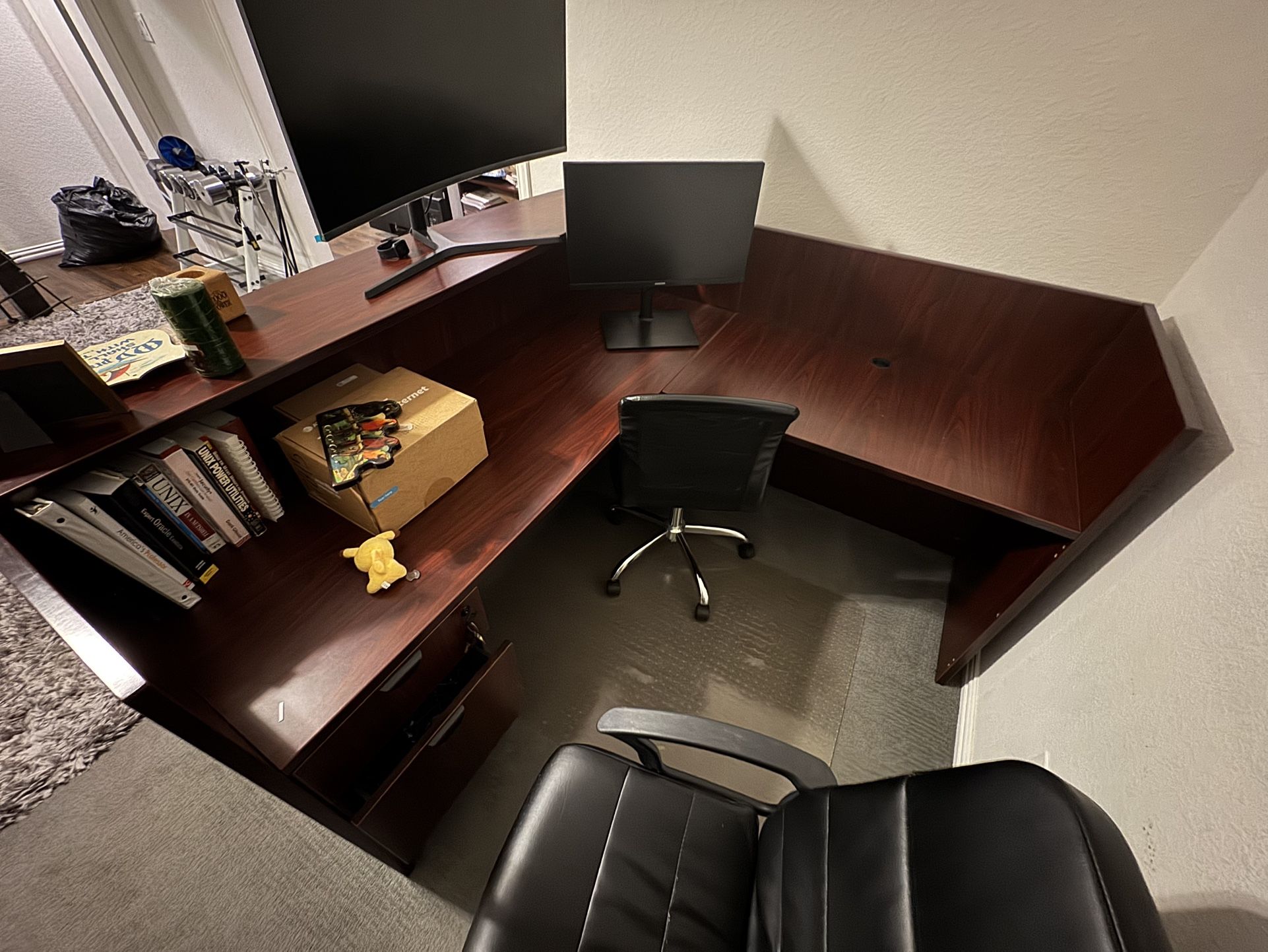 Office Desk (NEED GONE ASAP)