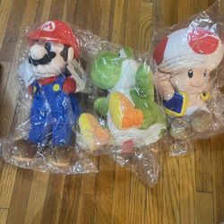 Super Nintendo World Mario, Yoshi & Toad Hand Puppets (All 3 New)