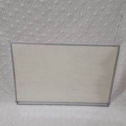 Whiteboard Hieght 3ft Width 4 Ft