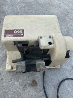 Key machine