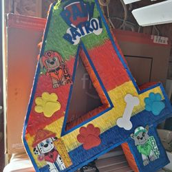 Paw patrol pin̈ata