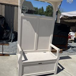 Vintage Hall Tree Seat With Trunk