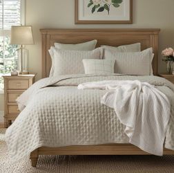 Bedsure King Quilt