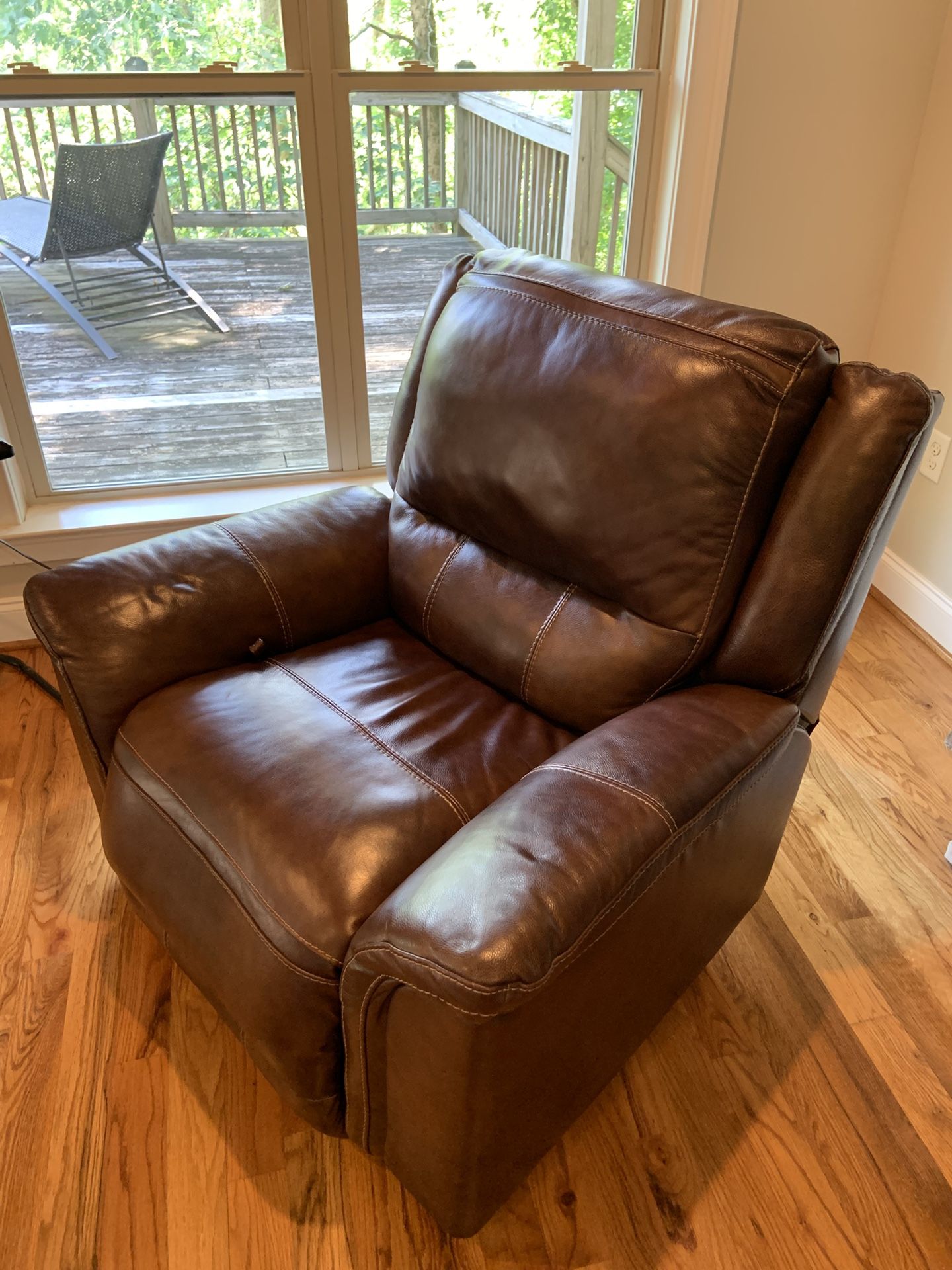Ashley Leather Power Reclining Sofa & Recliner Set