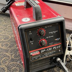 Lincoln Electric SP-135 Plus MIG Welder