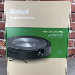iRobot Roomba Combo j5 Robot Vacuum