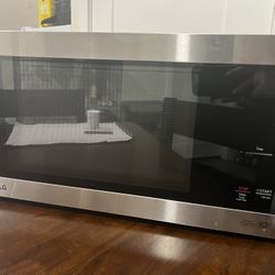 LG Microwave 