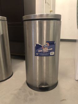 Oval 30 liter trashcan