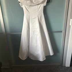 White communion dress