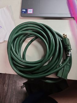 Extension cord 20 ft 16 AWG  3 pronge