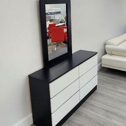 Dresser whit mirror  - cómoda con espejo
