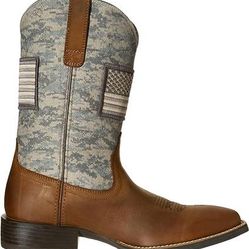 NEW Size 10 or 12 or 13 Men Ariat Sport Patriot Western Cowboy Boots Square Toe Leather
100% Leather
Rubber sole