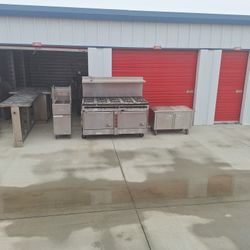 Comercial Kitchen Lott