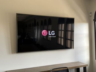 75 Inch LG Smart TV