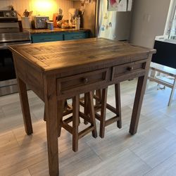 Island Table With 4 Stools
