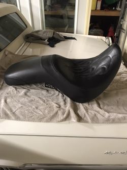 Harley Softail Deuce Seat