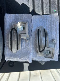 OEM 4th gen tacoma turn signals