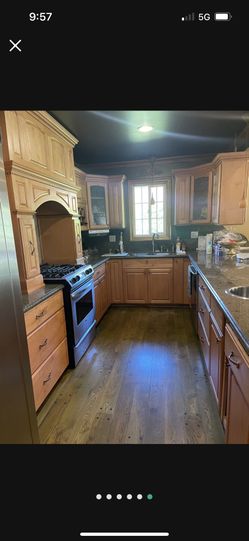 maple Cabinets With Granite Countertop 