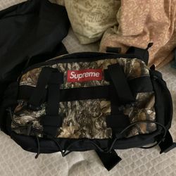 Supreme Realtree Camo Shoulder Bag – Authentic