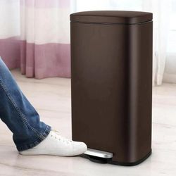 8 Gallon Step on Trash Can, Stainless Steel Kitchen Garbage Fingerprint-Proof, Brown