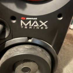 Bow Flex Max Trainer