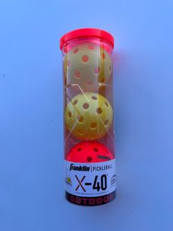Franklin X-40 Outdoor Pickleballs 3-Pack