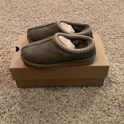 Tasman ll Shoe Women’s Size 5