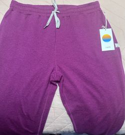 Vuori performance Joggers NWT