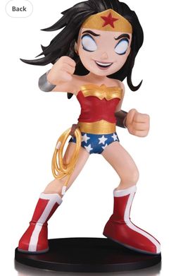 Wonder Woman by Chris Uminga Limited Edition Vinyl PVC Figure