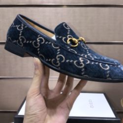 Gucci Size 42 44