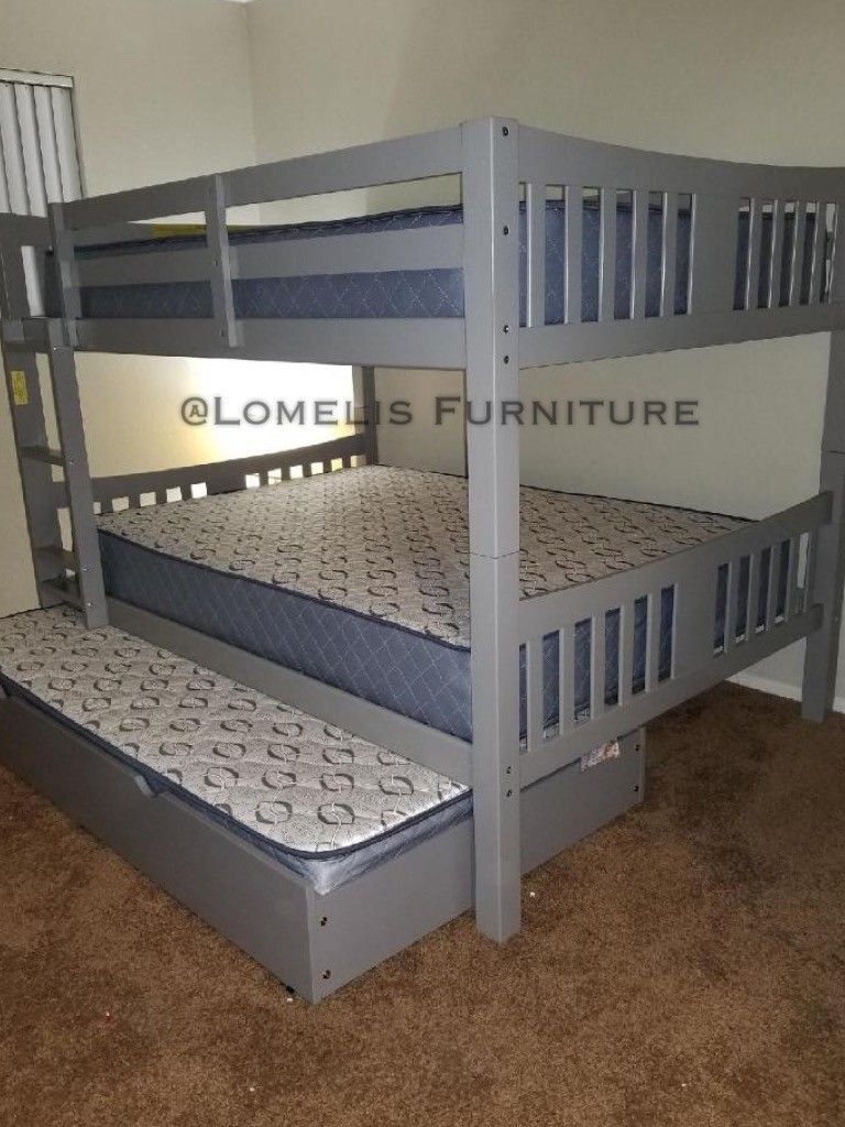 FULL/FULL/TWIN BUNK BEDS W MATTRESSES INCLUDED.