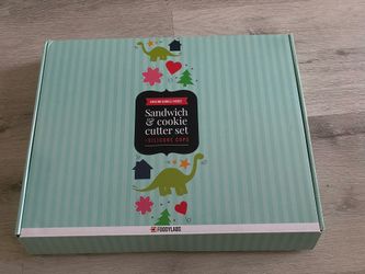 Sandwich And Cookie Cutter