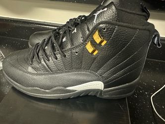 Jordan 12 Retro Black/Gold Men’s Sneakers Size 9.5