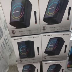 Excellent Gift 🎁 Item.  Loud Compact Bluetooth Party Speaker.  Free Wireless 🎤 