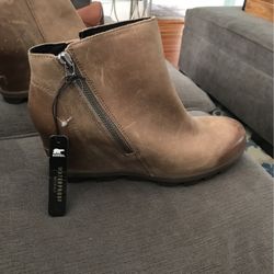 SOREL  Women Leather Boots Sz10