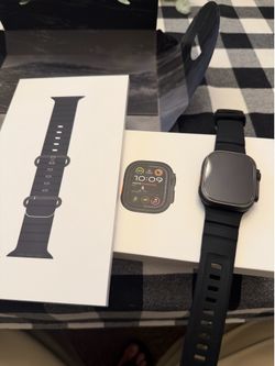 Apple Watch Ultra 2  Titanium 49mm A2986 (GPS + Cellular) - Black