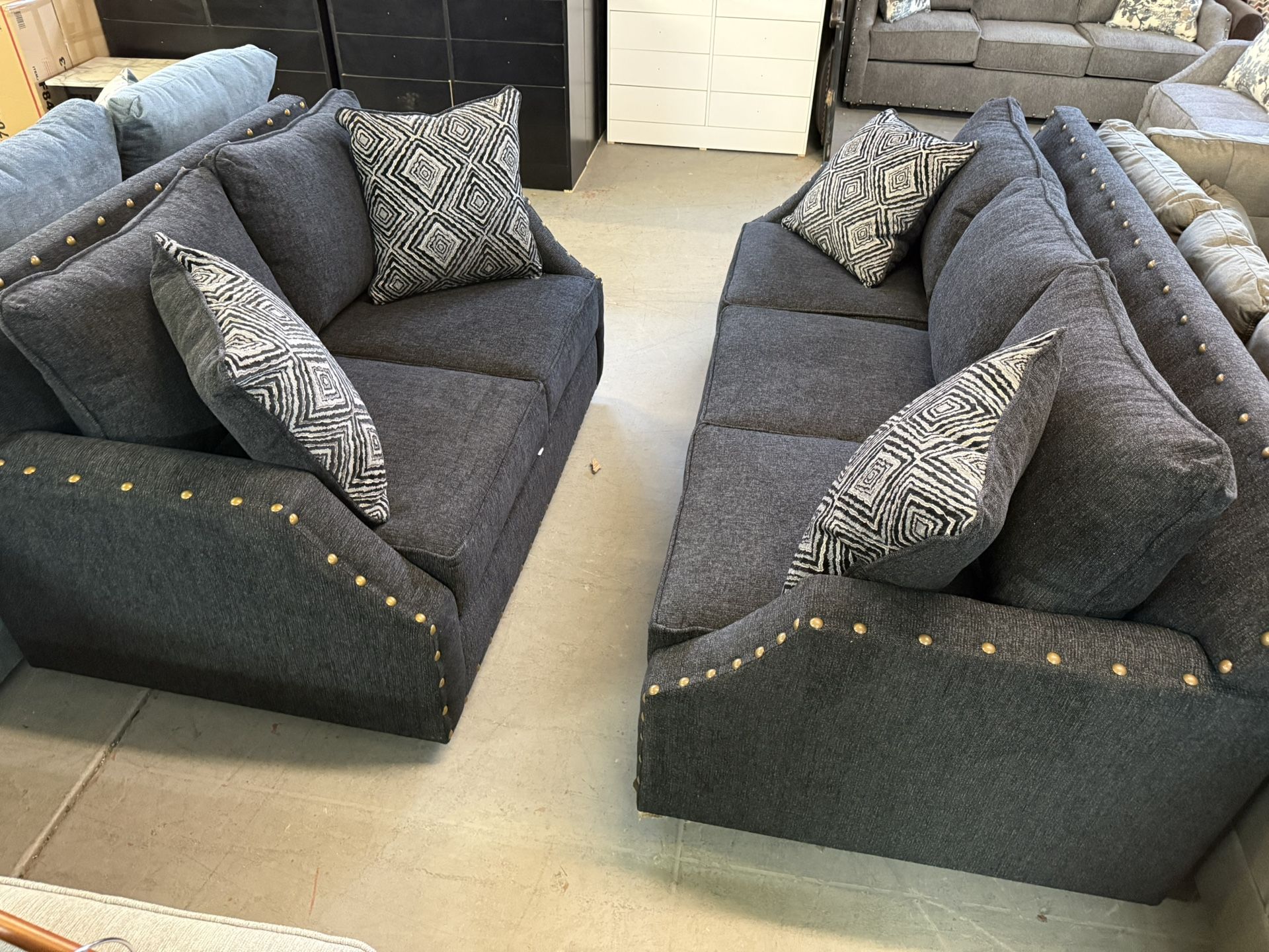 SILLONES NUEVOS / NEW SOFA SETS