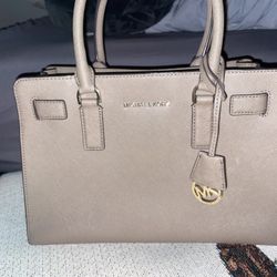 Mercer- Medium-Sized Michael Kors Purse