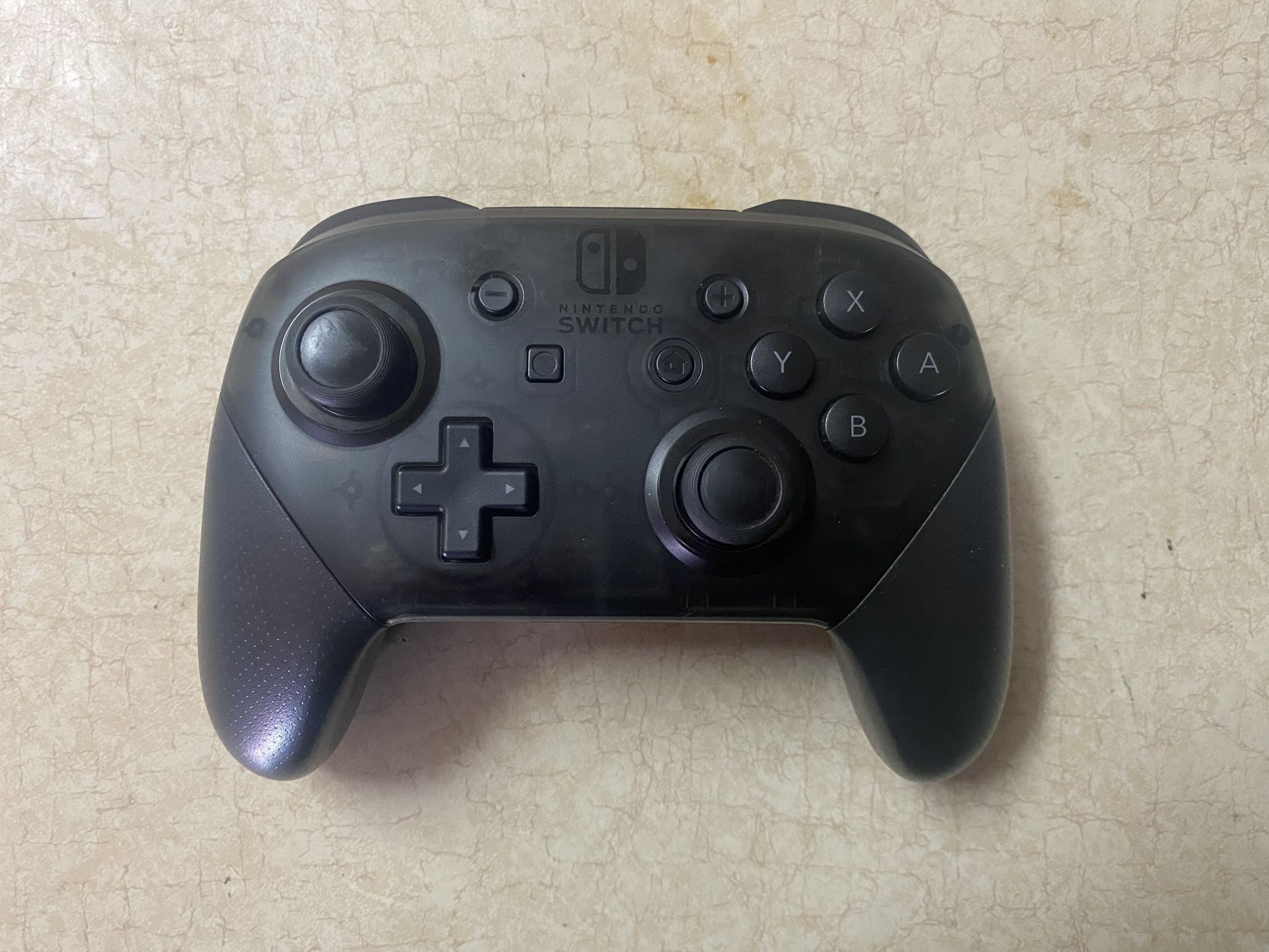 NINTENDO SWITCH PRO CONTROLLER