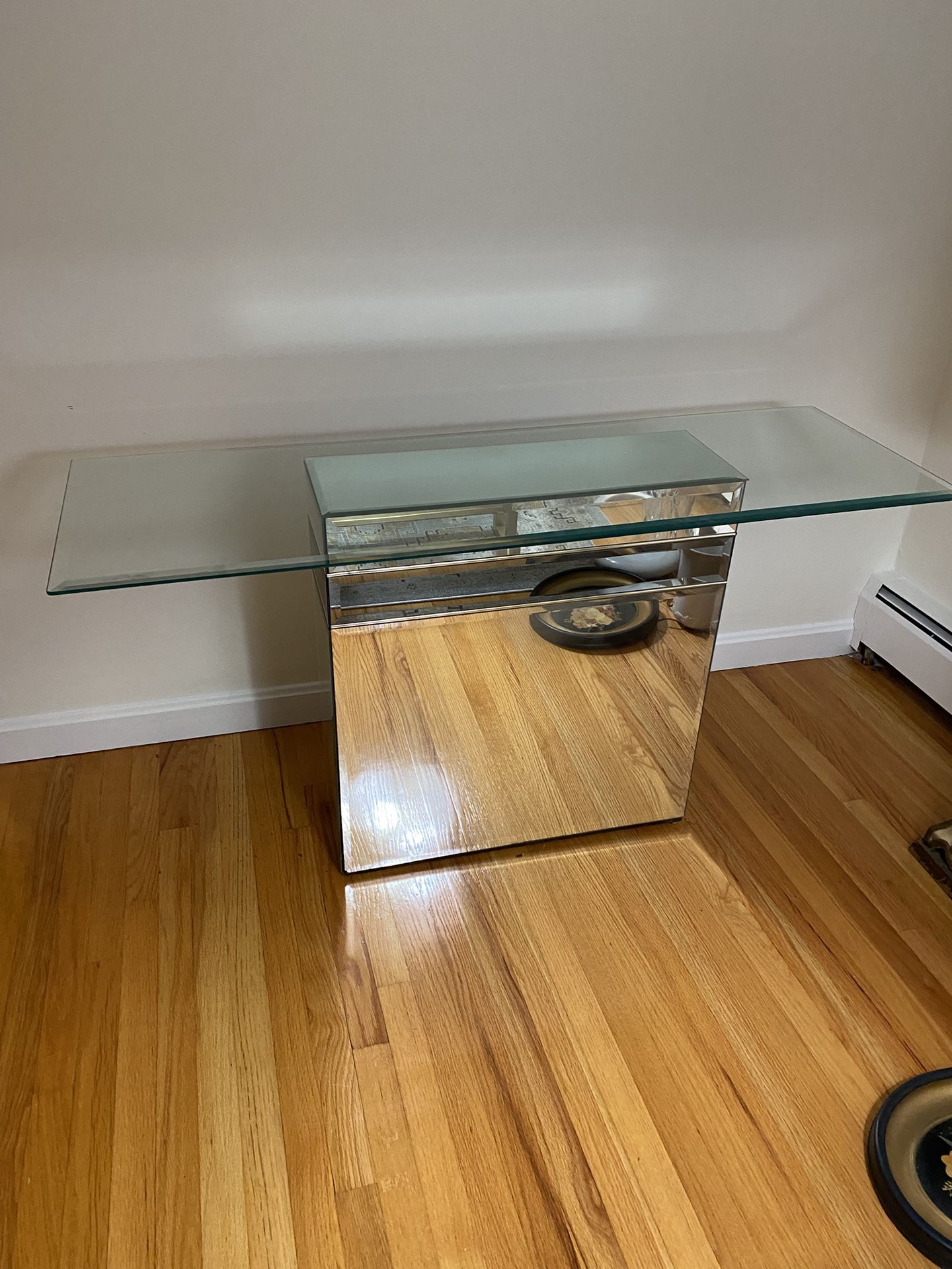 Mirrored Console Table With Glass Top