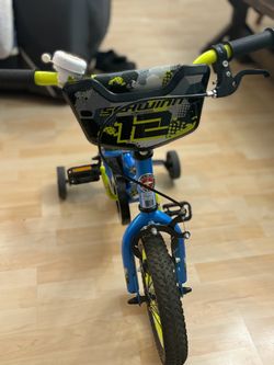 Schwinn Valve 12” kids bike