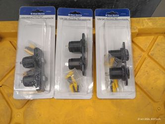 Set of 3 west marine flash mount 12v DC double. Receptable new