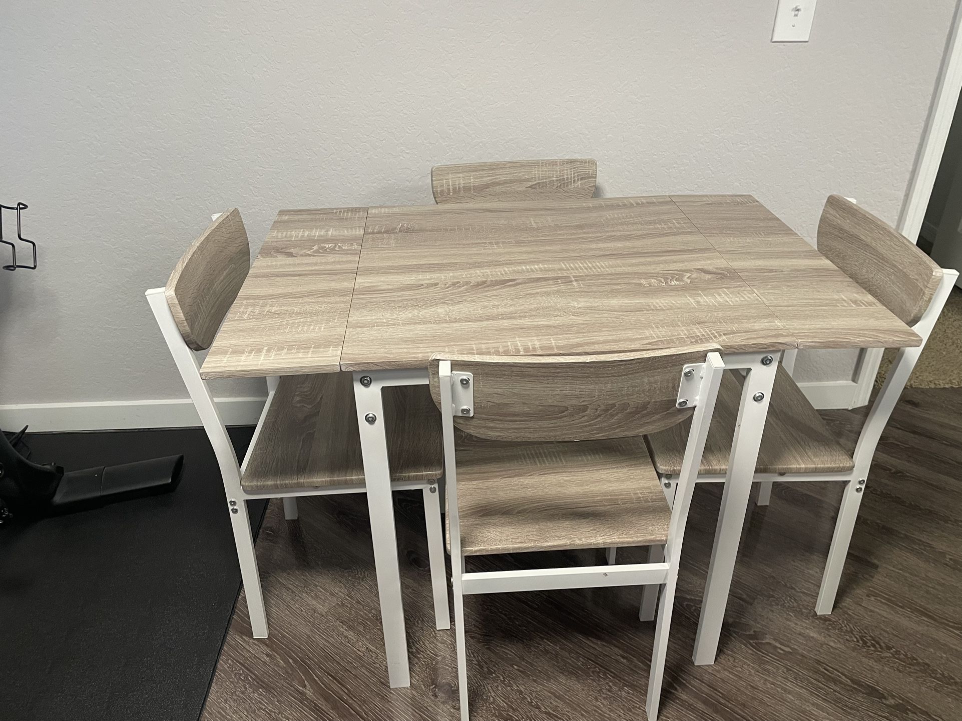 Small Dining Table And Chairs