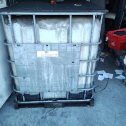 275 Gallon Ibc Tank With Tranny Fluid And Pump