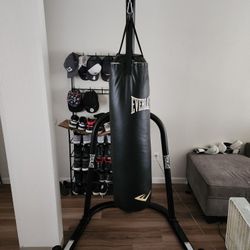 Boxing bag with stand