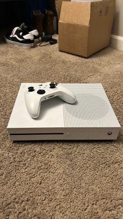 Xbox One S with controller