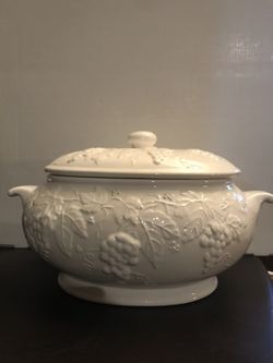 Covered White Soup Tureen