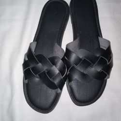 Ladies Black Leather Backless Flat Sandals